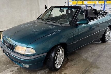 Opel Astra 198.000 km 800 &euro; Flensburg 24943