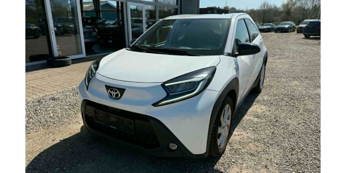 Toyota Aygo (X) 28.000 km 10.900 &euro; Flensburg 24941