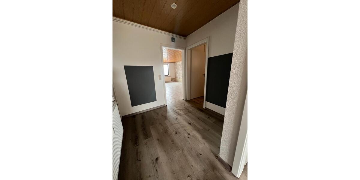 Etagenwohnung Böklund - 2.5 Zimmer, 80 m&sup2;, 700&euro; | Angebot:25960939