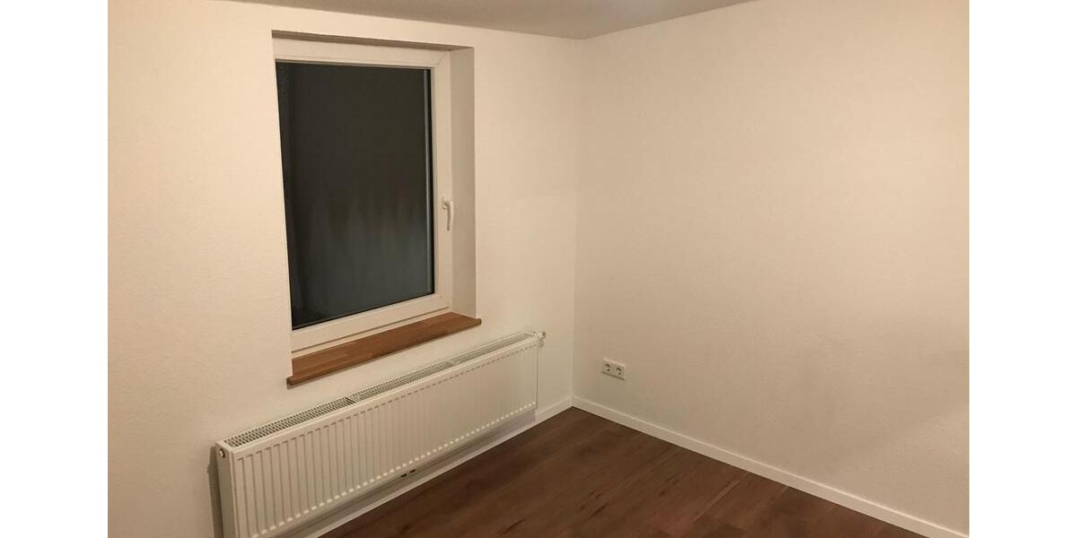 Dachgeschoßwohnung Großenwiehe - 4 Zimmer, 95 m&sup2;, 850&euro; | Angebot:25299740