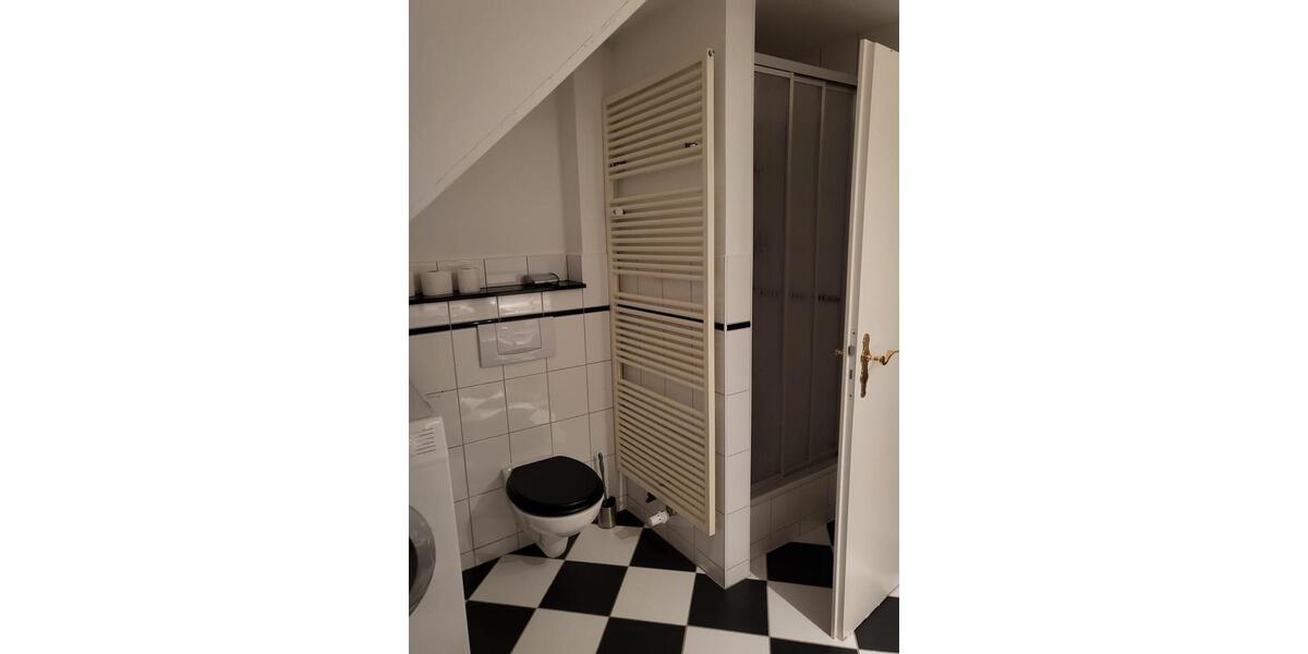 Dachgeschoßwohnung Flensburg Fruerlund - 3 Zimmer, 104 m&sup2;, 820&euro; | Angebot:25753898