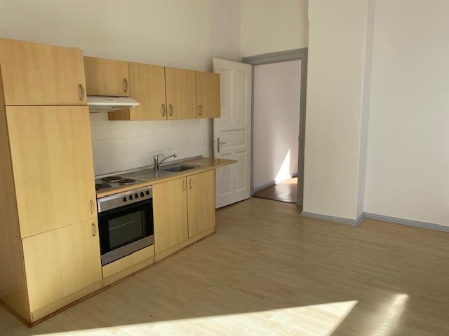 Etagenwohnung Flensburg Altstadt - 3 Zimmer, 100 m&sup2;, 830&euro; | Angebot:19860728