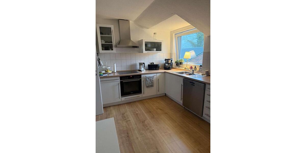 Dachgeschoßwohnung Handewitt - 4 Zimmer, 98 m&sup2;, 1.000&euro; | Angebot:26478299