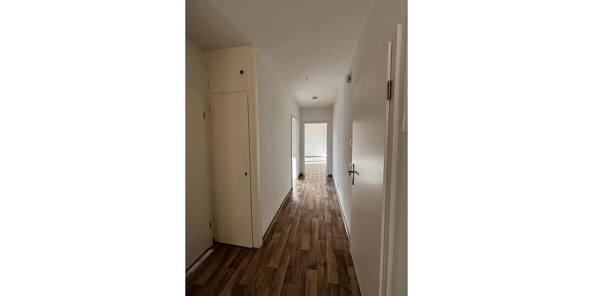 Etagenwohnung Flensburg Fruerlund - 3 Zimmer, 65 m&sup2;, 650&euro; | Angebot:25857144