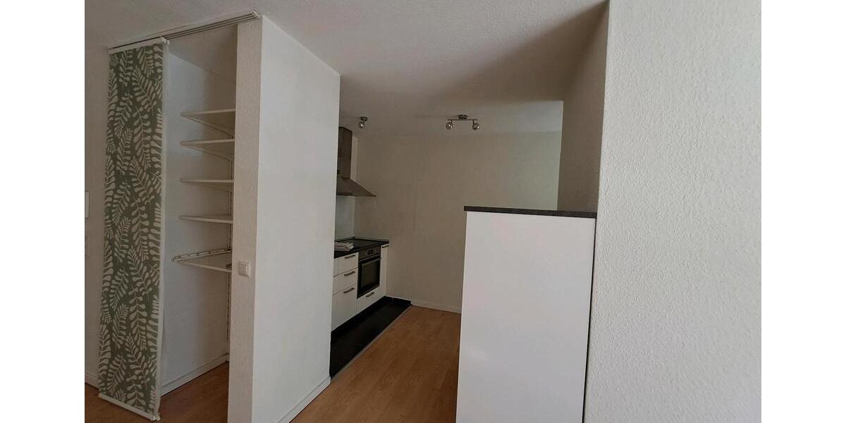 Hochparterre Flensburg - 1 Zimmer, 37 m&sup2;, 105.000&euro; | Angebot:27082002